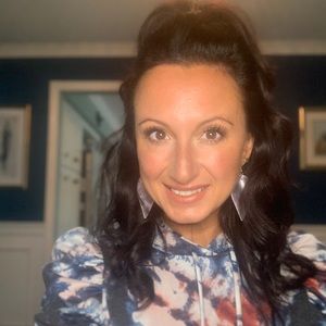 Meet your Posher, Elena